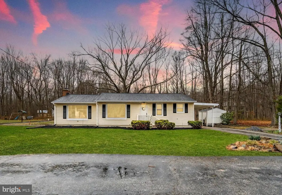 5635 W Shady Side Rd, Churchton, MD 20733 - #1