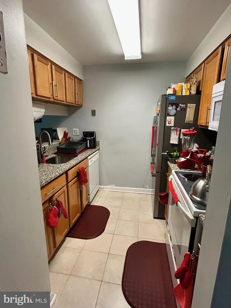 1106 Castle Harbour Way #2c, Glen Burnie, MD 21060 - #3