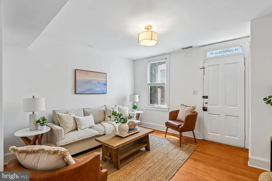 38 Cathedral St, Annapolis, MD 21401 - #2