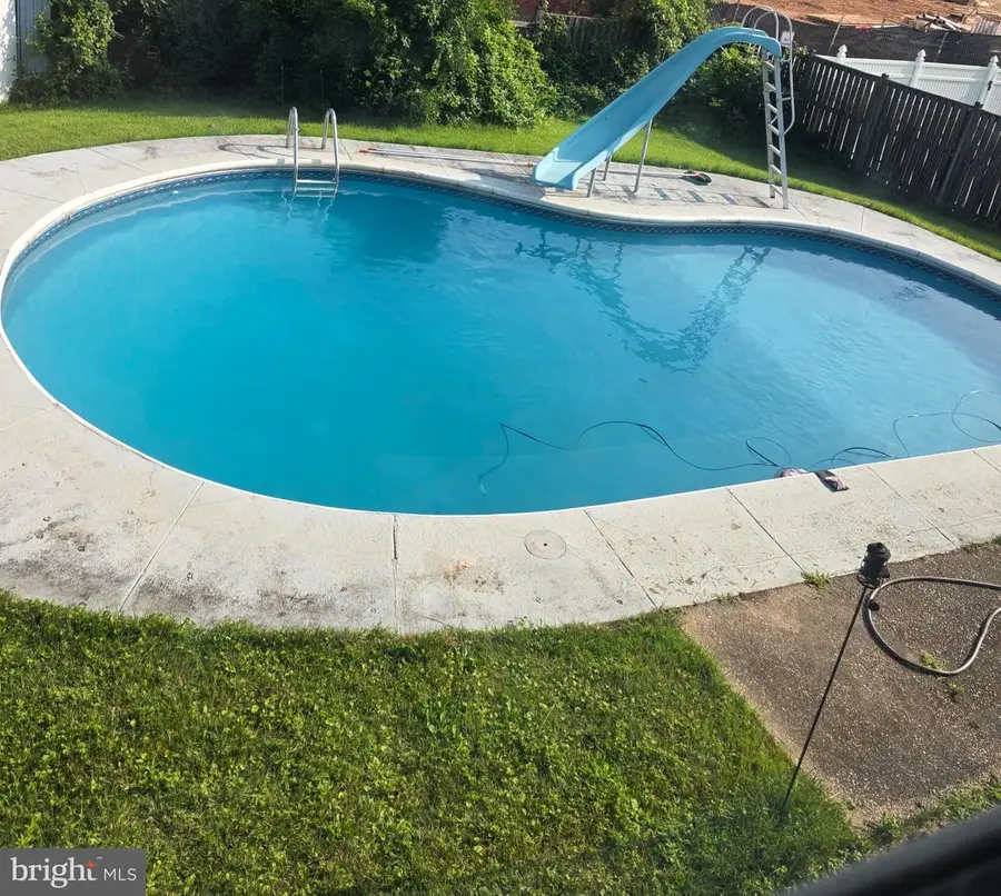 554 Lanny Ct, Millersville, MD 21108 - #2