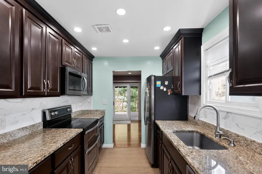 8113 Phirne Rd E, Glen Burnie, MD 21061 - #2