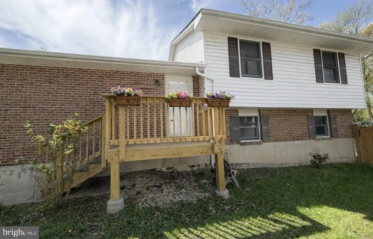 8121-a Elizabeth Rd, Pasadena, MD 21122 - #1