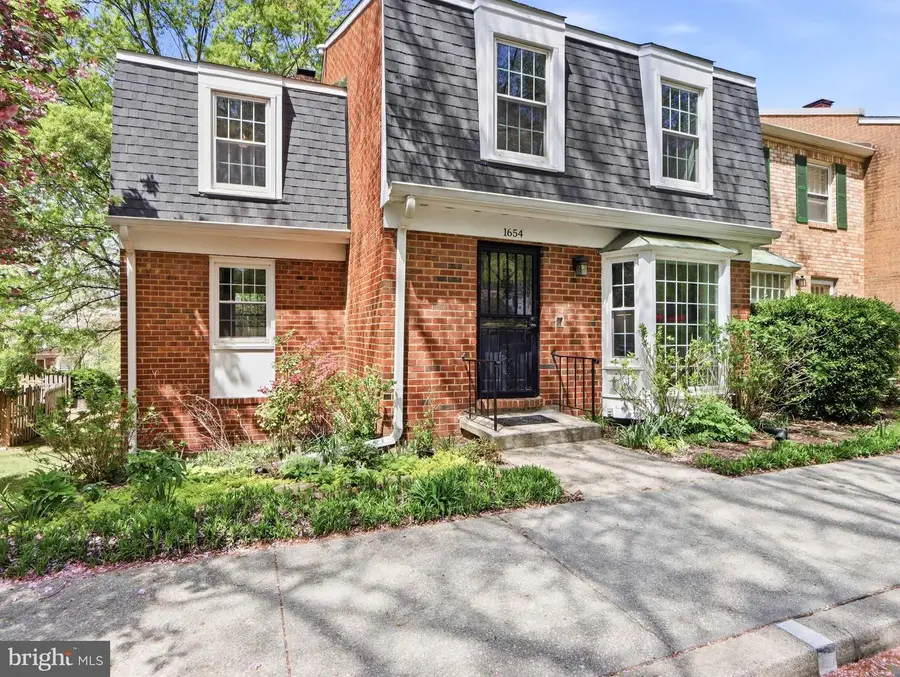 1654 Albermarle Dr, Crofton, MD 21114 - #3