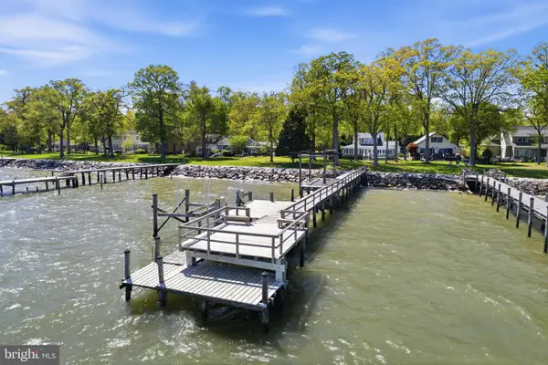 890 Linden Ave, NORTH BEACH, MD 20714