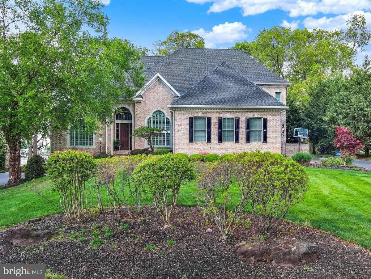 7671 Colonial Beach Rd, Pasadena, MD 21122 - #1