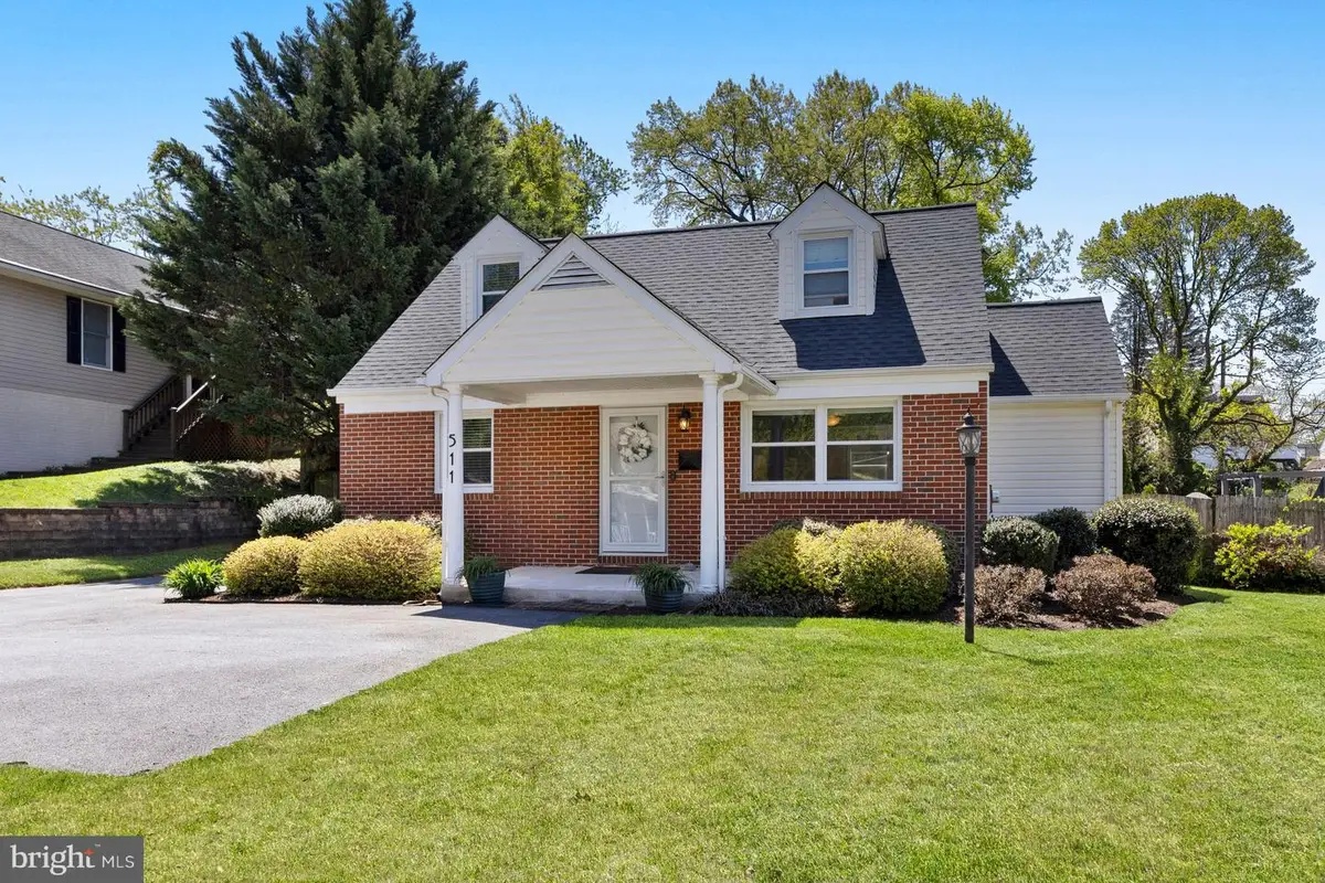 511 Greenwood Rd, Linthicum Heights, MD 21090 - #1