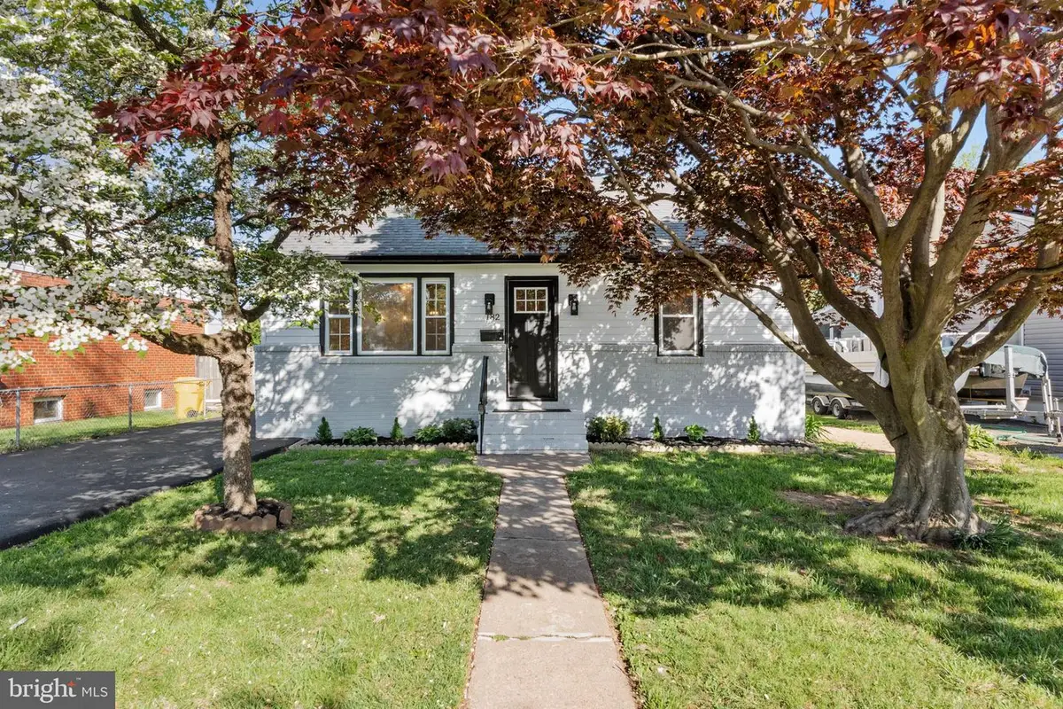 182 Lake Rd, Pasadena, MD 21122 - #1