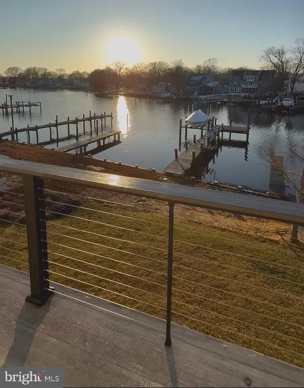 4936 Lerch Dr, SHADY SIDE, MD 20764