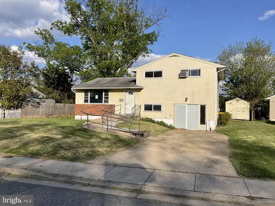 727 Delmar Ave, Glen Burnie, MD 21061 - #2