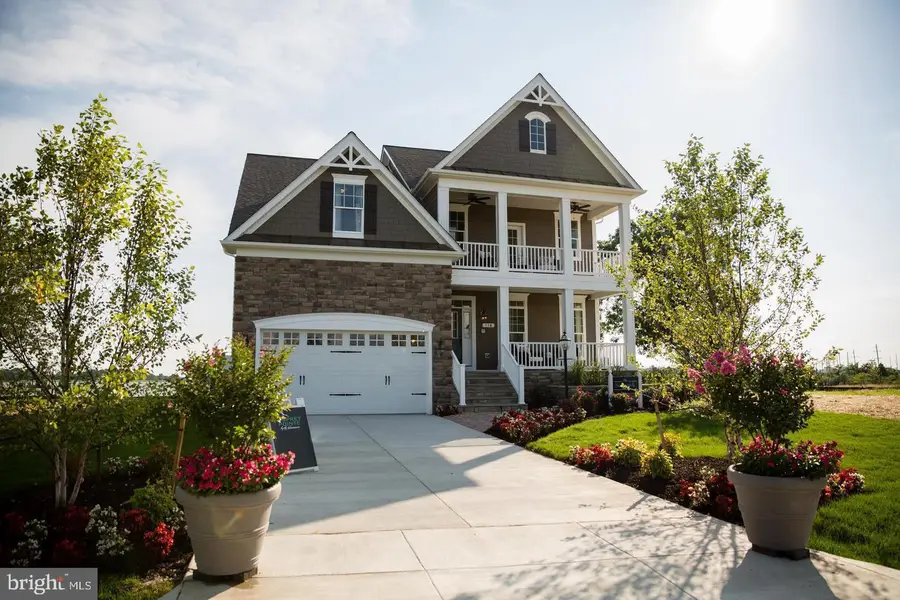 8046 Forest Glen Dr, Pasadena, MD 21122 - #2