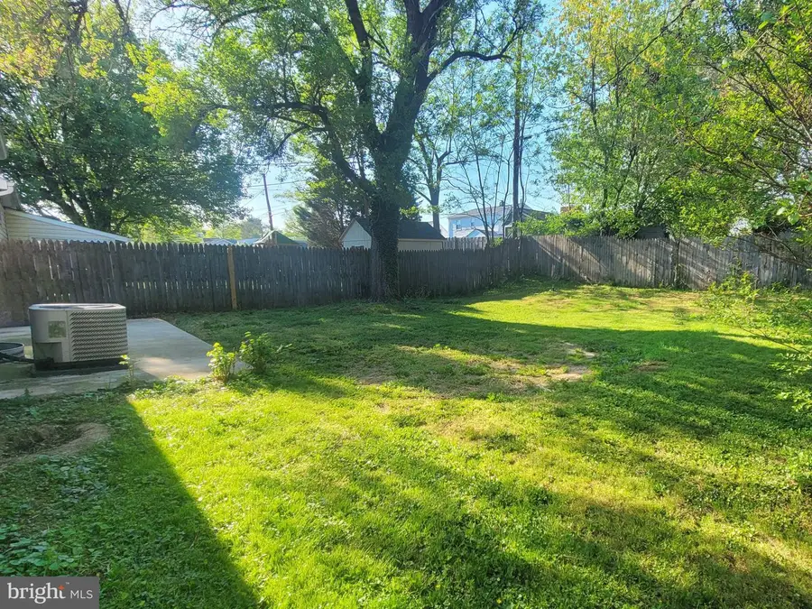 116 Cedar Hill Rd, Brooklyn Park, MD 21225 - #2