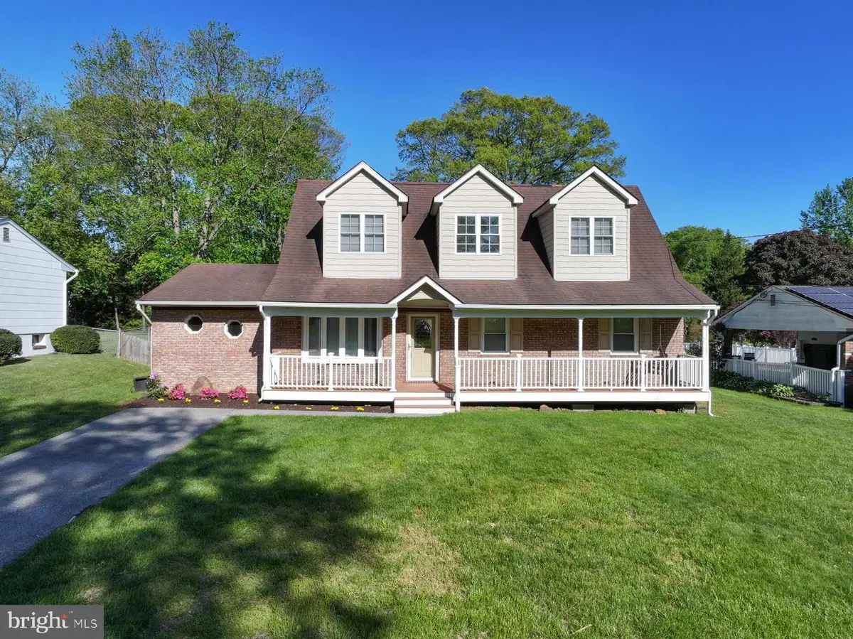 217 Oak Dr, Pasadena, MD 21122 - #1