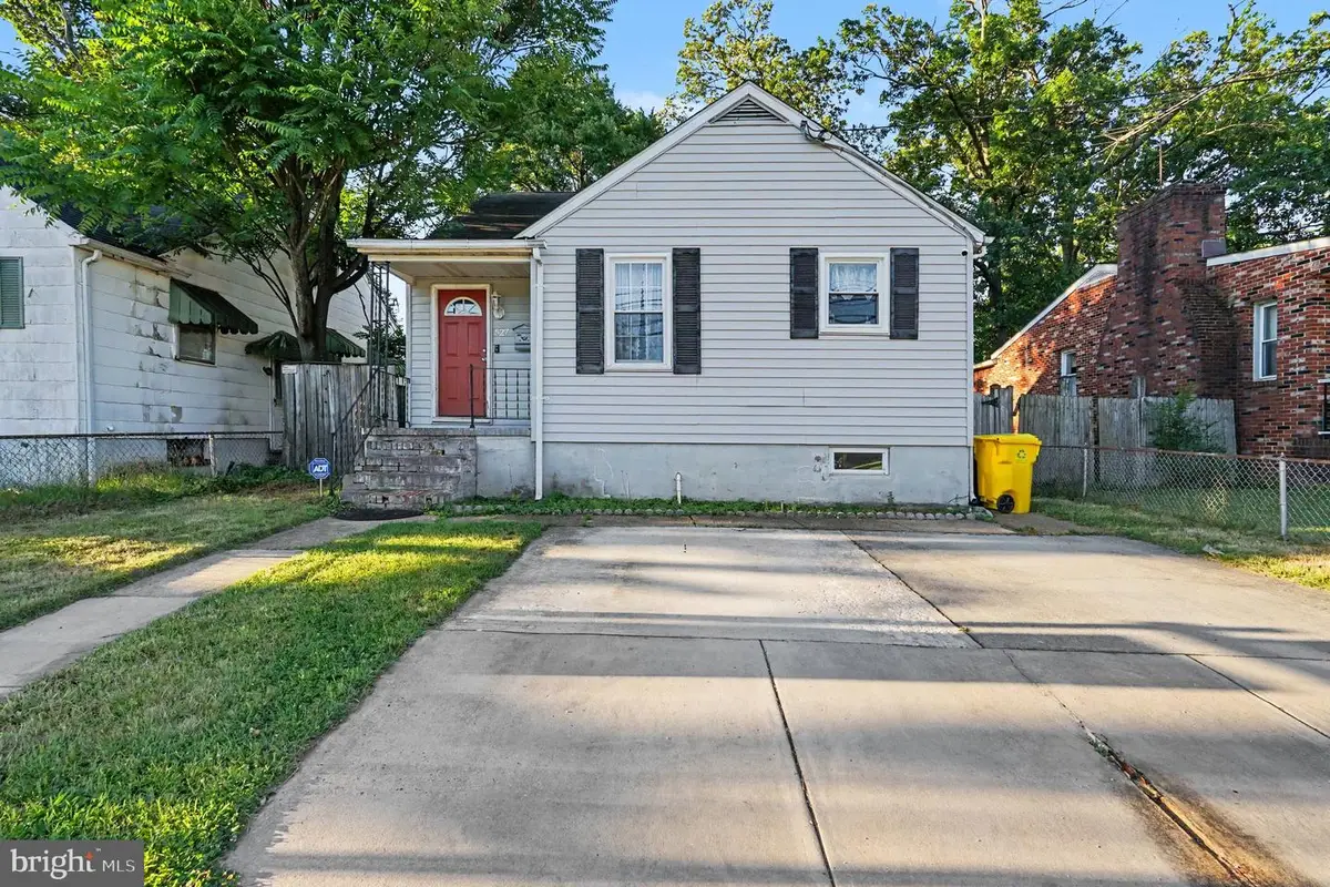 527 Stewart Ave, Glen Burnie, MD 21061 - #1