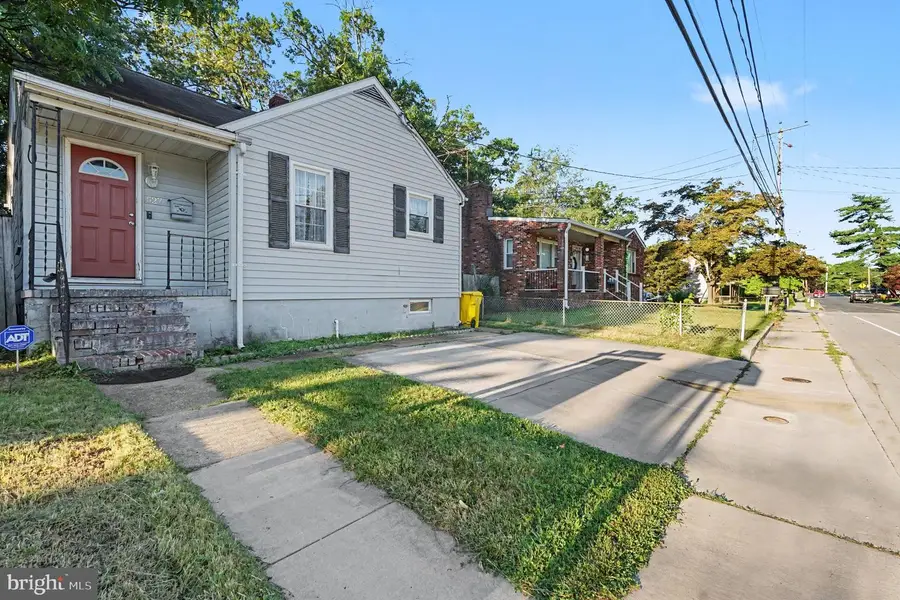 527 Stewart Ave, Glen Burnie, MD 21061 - #3