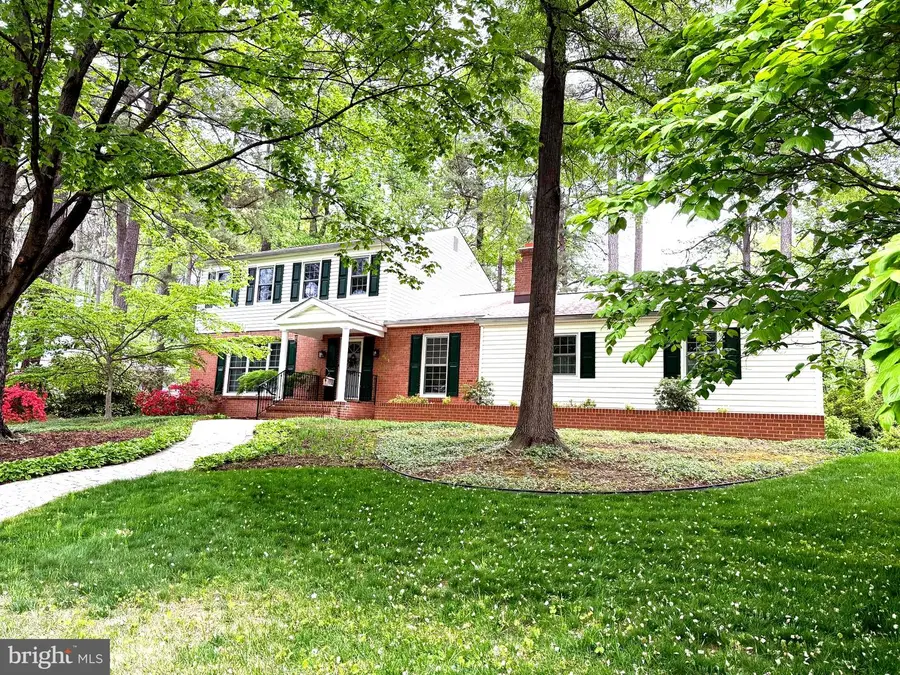 861 Twin Harbor Dr, Arnold, MD 21012 - #2