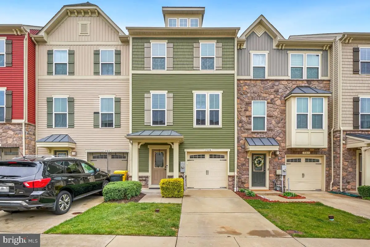 729 Ravenwood Dr, Glen Burnie, MD 21060 - #1