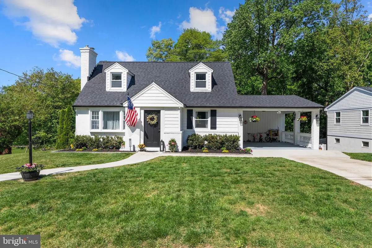 6222 Groveland Rd, Linthicum Heights, MD 21090 - #1