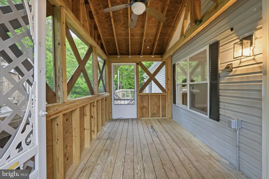 415 Dutch Dr, Lothian, MD 20711 - #3