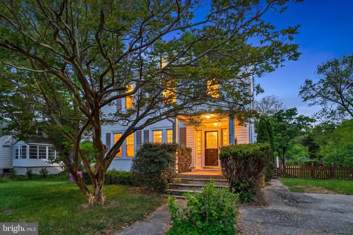 424 Cleveland Rd, Linthicum Heights, MD 21090 - #1