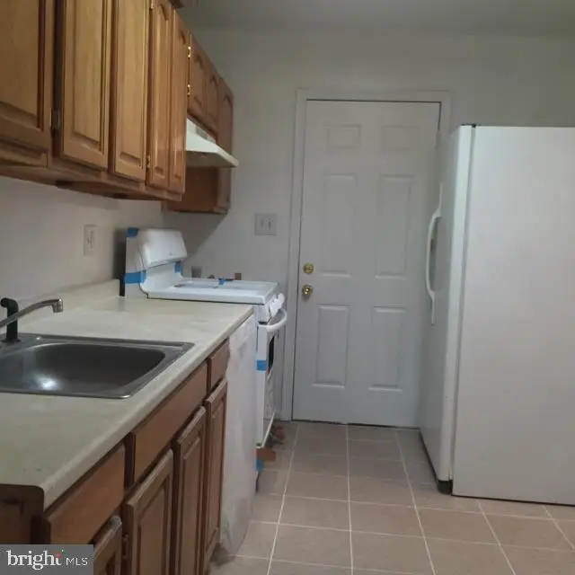 8204 Kilmory Ct, Severn, MD 21144 - #3