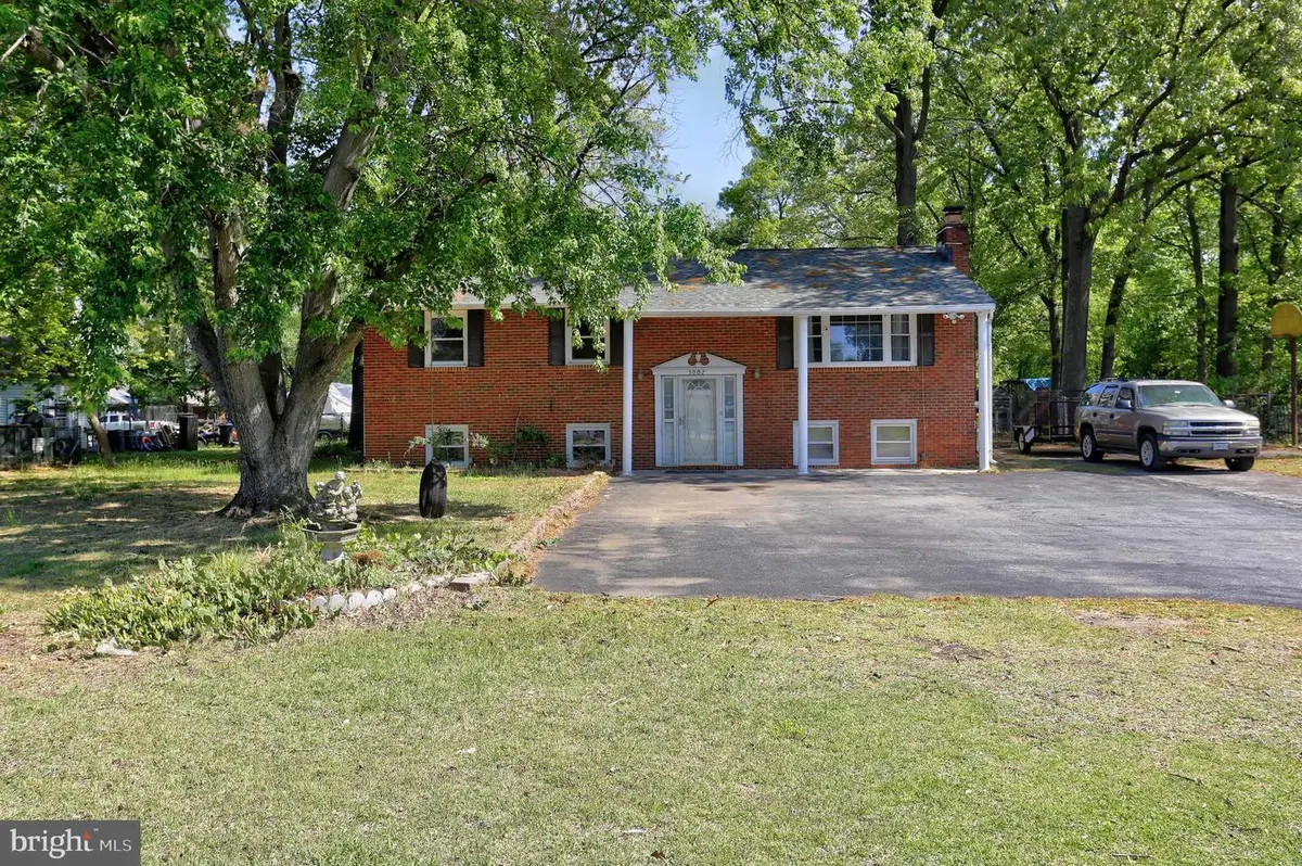 1002 Bell Ave, Glen Burnie, MD 21060 - #1