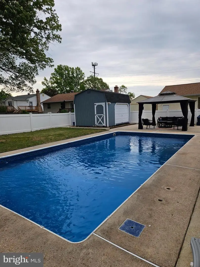 7947 Roxbury Dr, Glen Burnie, MD 21061 - #1