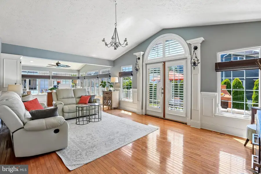 404 Jerome Ave, Linthicum Heights, MD 21090 - #2