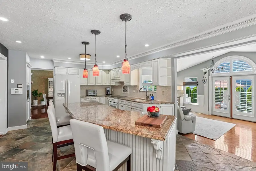 404 Jerome Ave, Linthicum Heights, MD 21090 - #3