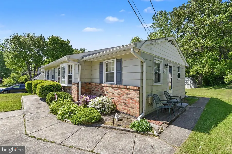 696 W Maple Rd, Linthicum Heights, MD 21090 - #3