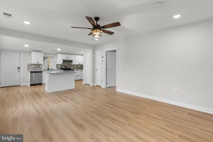 411 Highland Dr, Edgewater, MD 21037 - #3