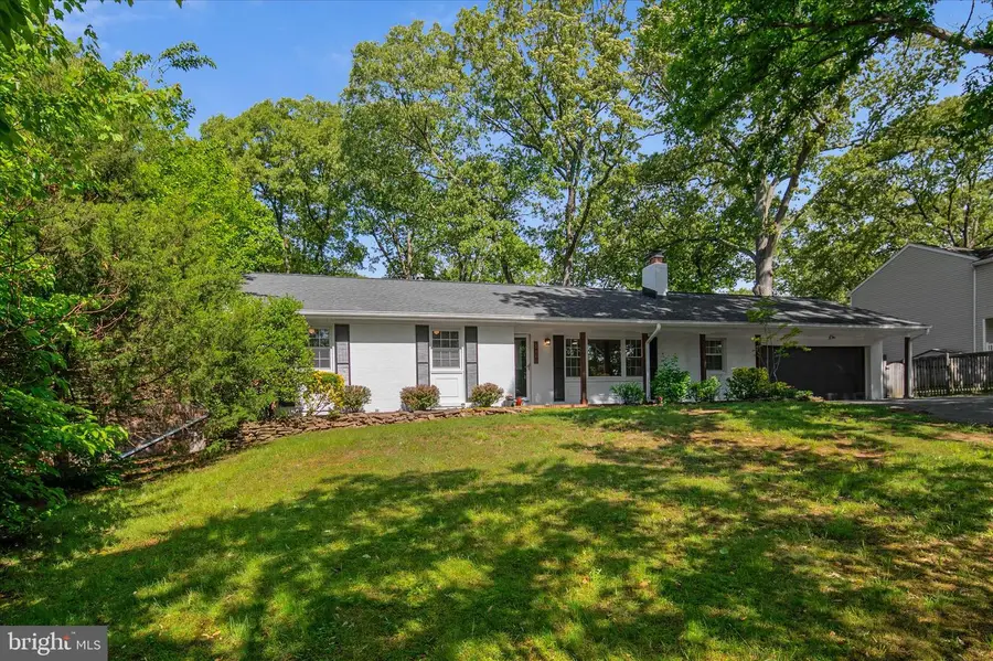 546 Center Dr, Severna Park, MD 21146 - #2