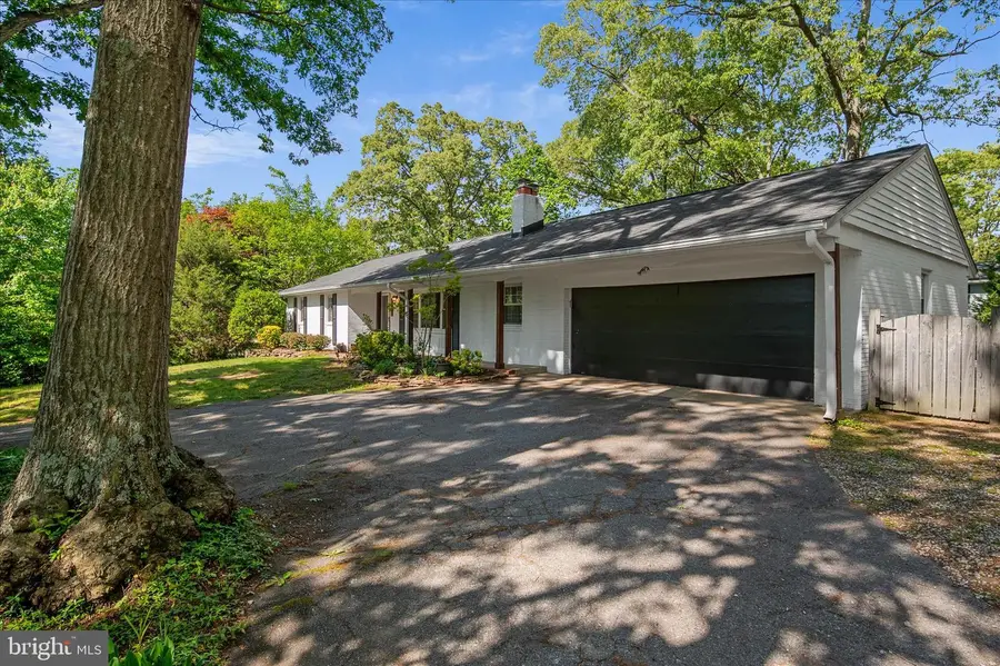 546 Center Dr, Severna Park, MD 21146 - #3