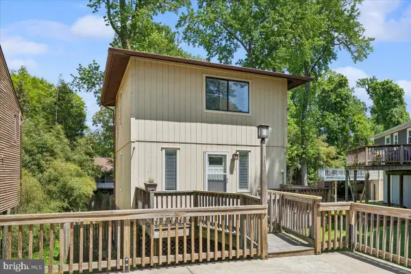 1745 Ridgely Rd, EDGEWATER, MD 21037