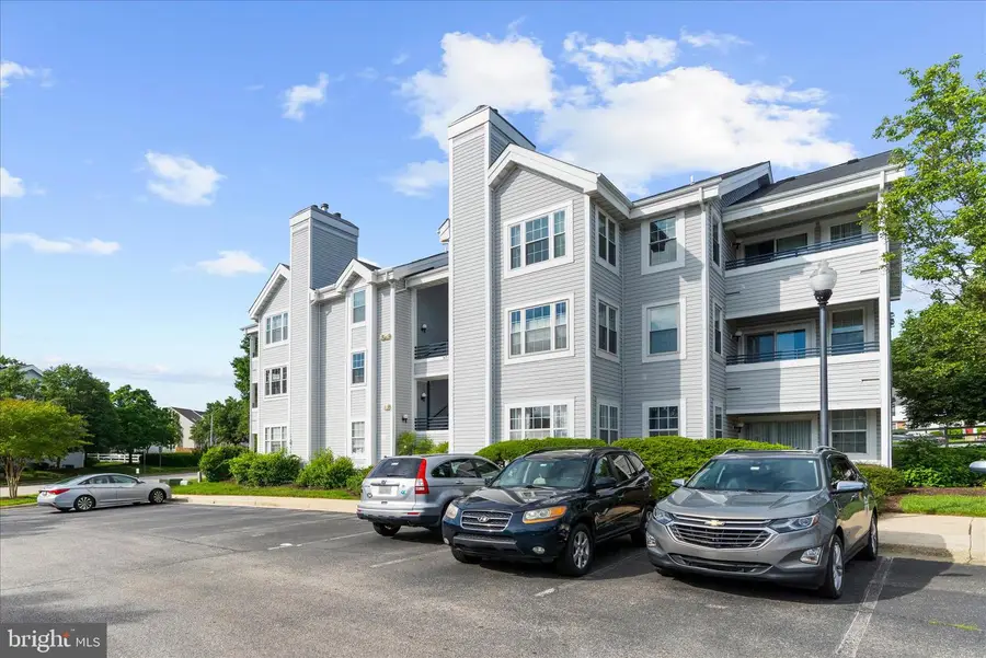 601 Forest Walk Ln #204, Odenton, MD 21113 - #2