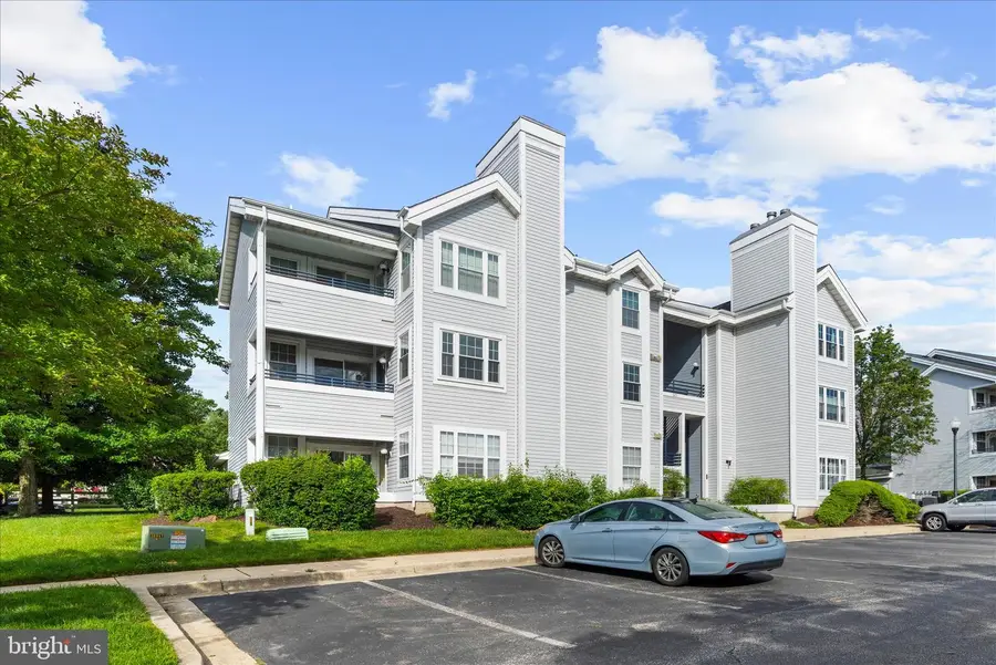 601 Forest Walk Ln #204, Odenton, MD 21113 - #3