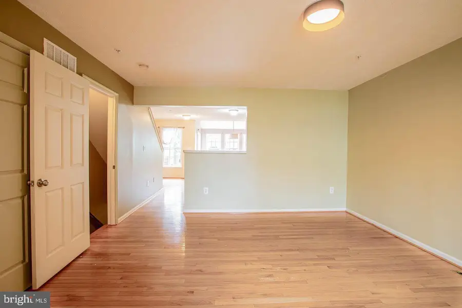 2577 Blue Water Blvd, Odenton, MD 21113 - #3
