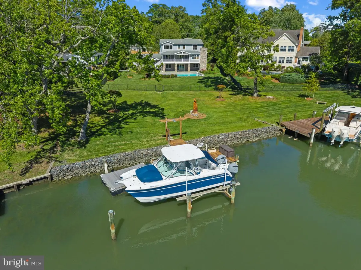 3706 Thomas Point Rd, Annapolis, MD 21403 - #1