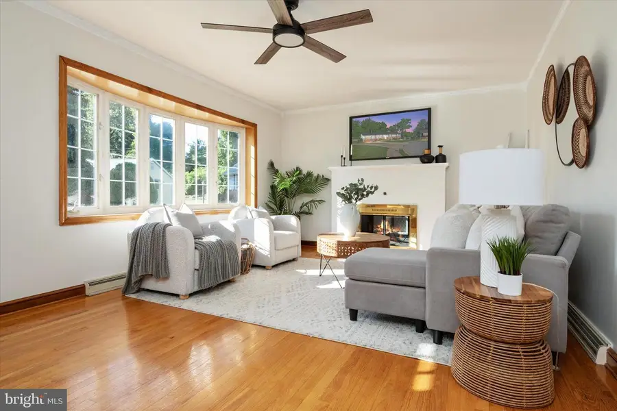 596 Forest View Rd, Linthicum Heights, MD 21090 - #3
