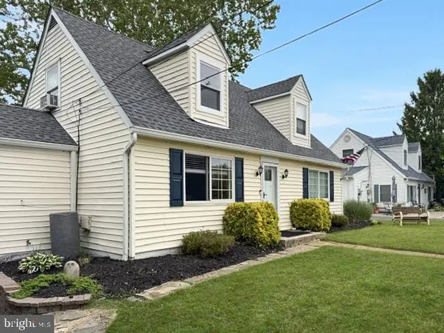 16 Virginia Ave, Edgewater, MD 21037 - #3