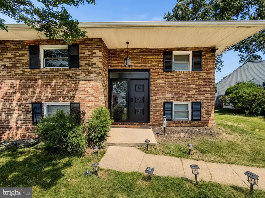 292 Mackintosh Dr, Glen Burnie, MD 21061 - #3
