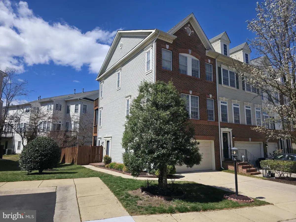 2481 Cheyenne Dr, Gambrills, MD 21054 - #1