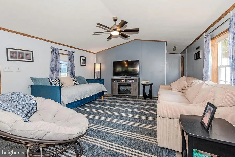 8021 Fair Breeze Dr, Severn, MD 21144 - #2