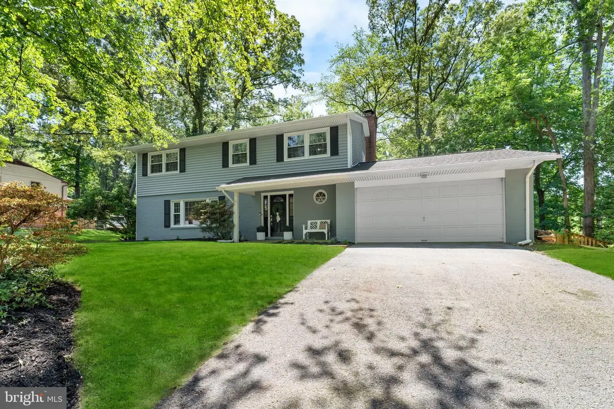 11 Saint Ives Dr, Severna Park, MD 21146 - #1