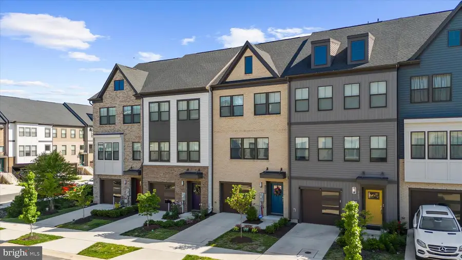 605 Lakemont Dr, Glen Burnie, MD 21060 - #2