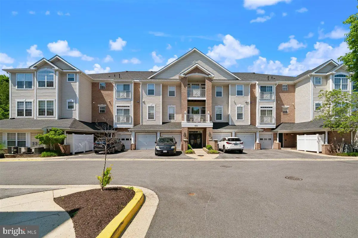 421 Hamlet Club Dr #302, Edgewater, MD 21037 - #1