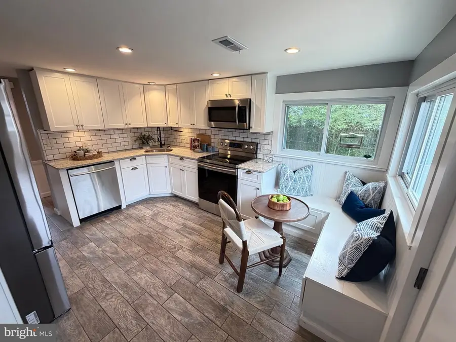 519 Highland Dr, Edgewater, MD 21037 - #3