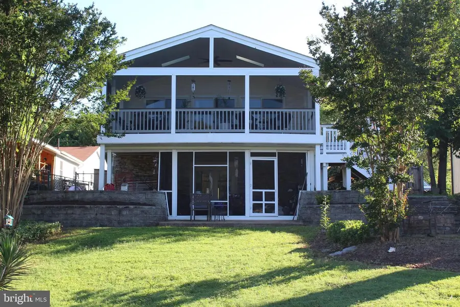 40 Johnson Rd, Pasadena, MD 21122 - #2