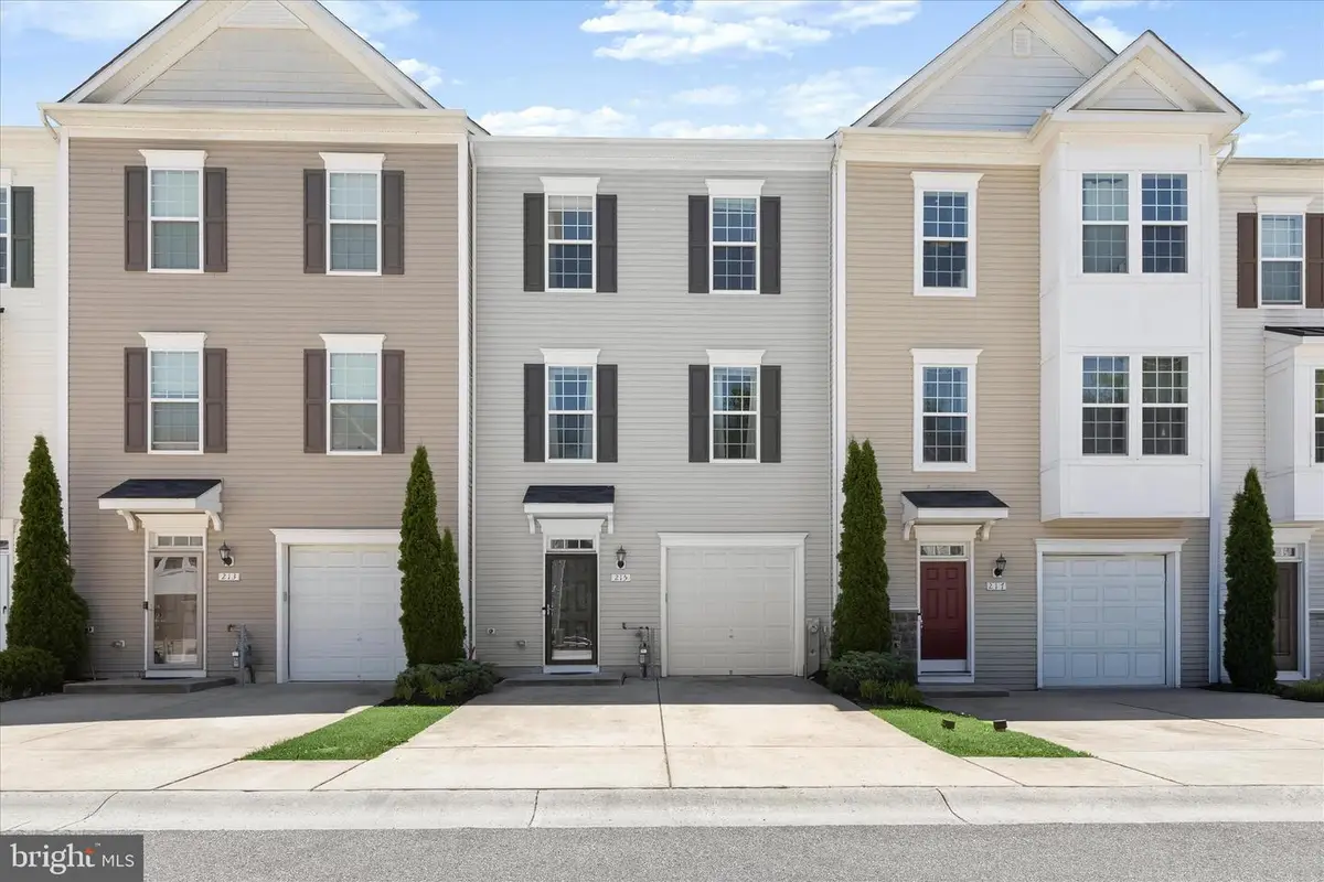 215 Gunther Pl, Glen Burnie, MD 21060 - #1
