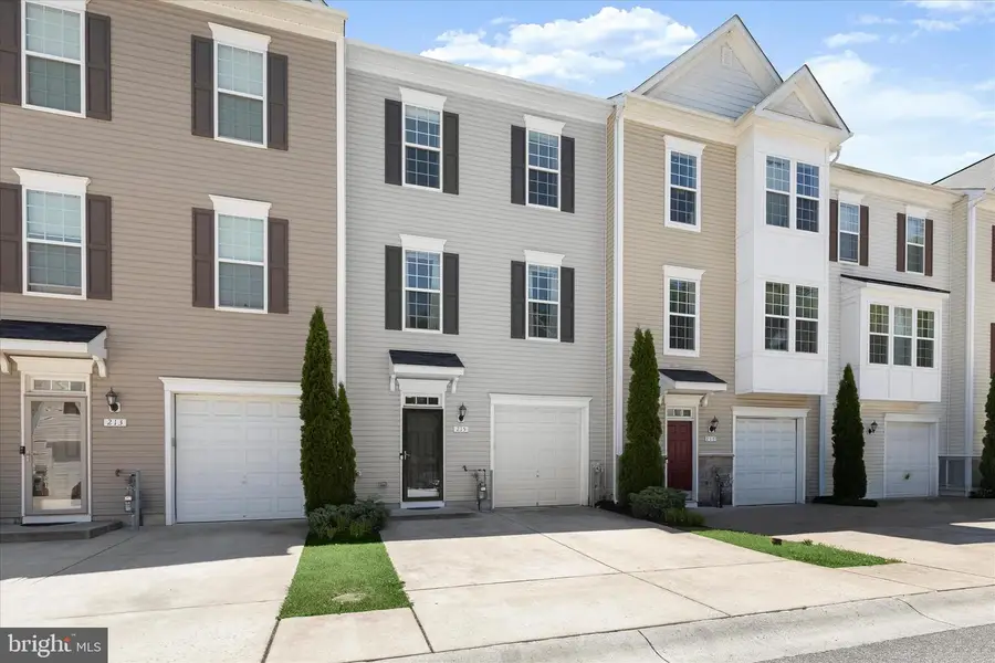 215 Gunther Pl, Glen Burnie, MD 21060 - #2