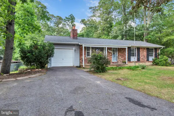 1554 Long Point Rd, PASADENA, MD 21122